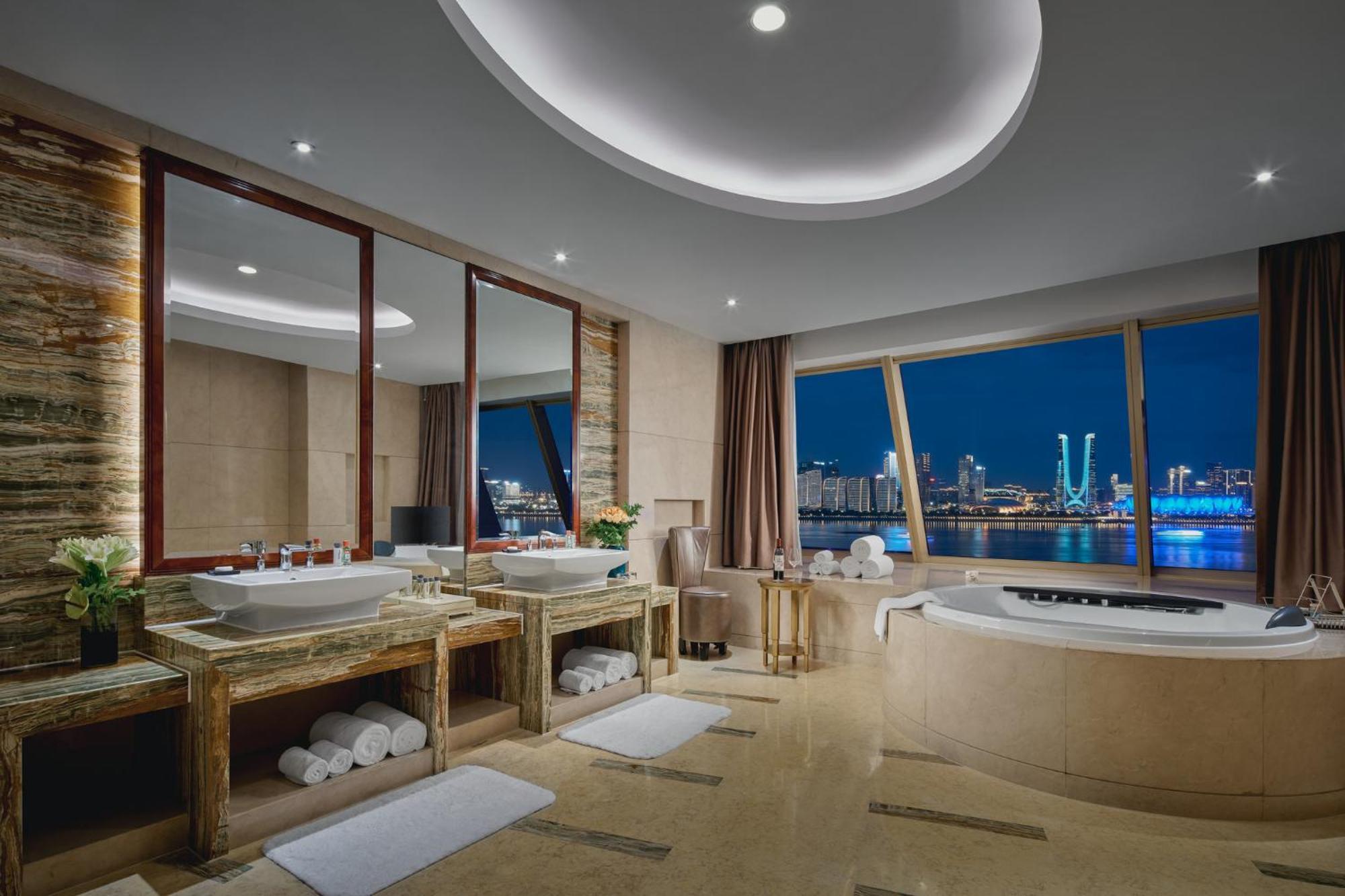 Intercontinental Hangzhou Icc By Ihg Экстерьер фото